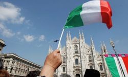 İtalyanlar Avrupa Birliği'nden çıkmak istiyor