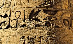 Mısır'da Antik Bir Metin,Tarih Ötesi Keşif