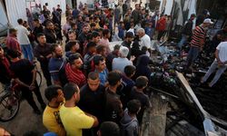 İsrail Refah'ta Çadır Kampını Bombaladı