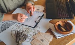 Astrolojinin kişisel dönüşüme katkısı nelerdir