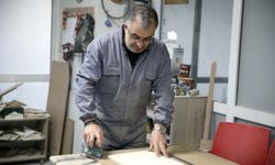 Erzurumlu sanatçıdan bine yakın naht eseri