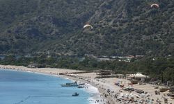Fethiye ve Marmaris’te sahillere erken yaz yoğunluğu