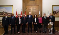 Kurtulmuş Meclis personeliyle bayramlaştı