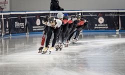 Türk ve Polonyalı patenciler olimpiyat için aynı pistte