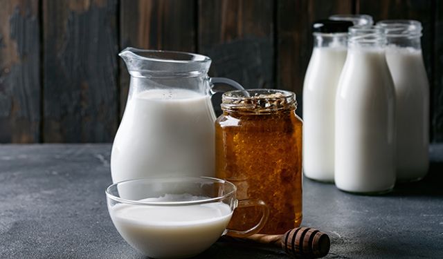 Sağlıklı Yaşam İçin Ballı Süt Tüketiminin Önemi