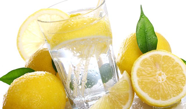 Limonlu Su Tüketiminin Vücuda Etkileri Nelerdir ?