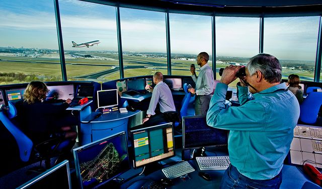 Hava Trafik Kontrolörlerinin Görevleri  Nelerdir ?