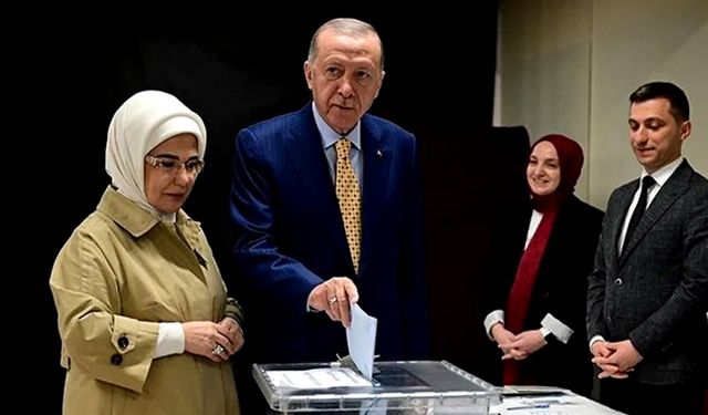 Cumhurbaşkanı Erdoğan, Üsküdar'da Oyunu Kullandı