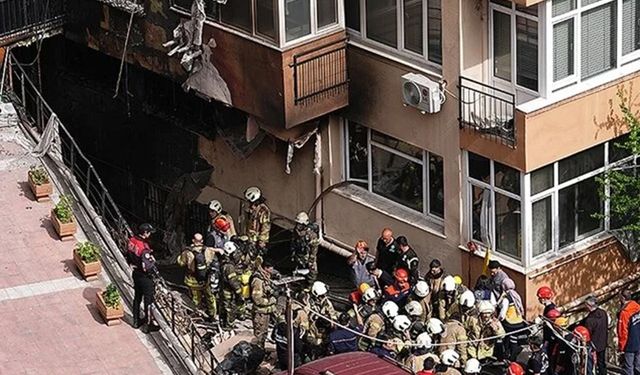 İstanbul'da Gayrettepe'de Facia, 16 Katlı Binada Yangın