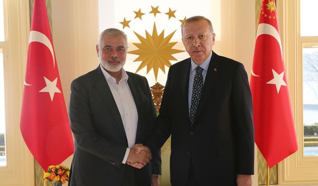 Erdoğan, Hamas Lideri İsmail Haniyye ile İstanbul'da Görüştü