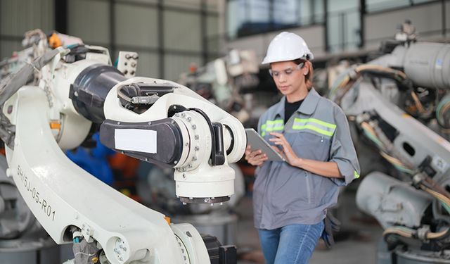 Fabrikalarda Devrim, Robotik Teknolojiler ve Endüstri 4.0