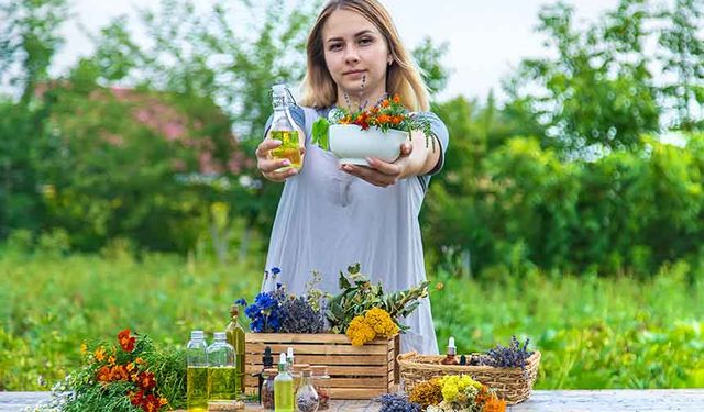 Hücre Yenilenmesini Destekleyen Gençlik İksiri