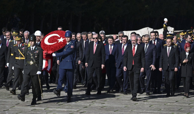 Erdoğan’dan Cumhuriyet Bayramı’nda “Vatanın Bekası” Mesajı