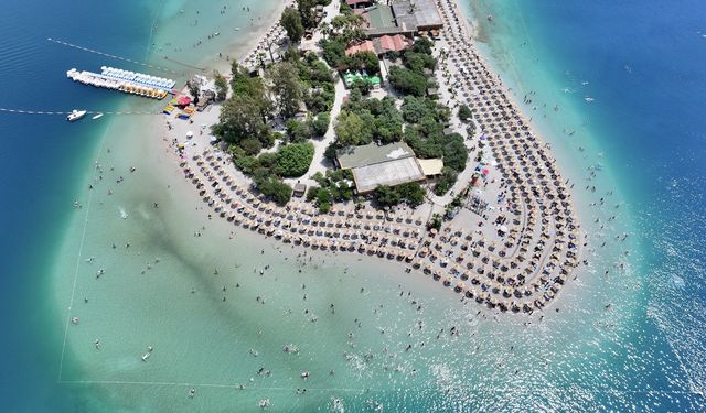 Bayramın son günü Muğla’da sahiller tıklım tıklım