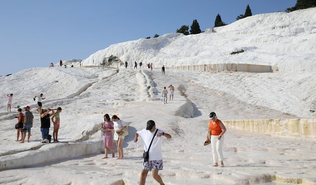 Pamukkale’yi bayramda 53 bin turist gezdi