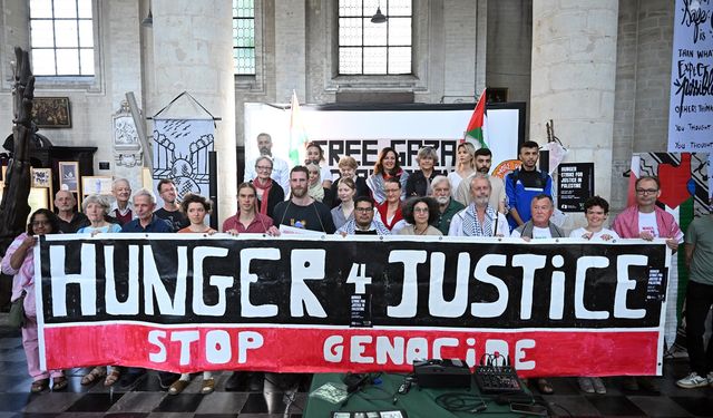 Brüksel'de Kilise'de Filistin için açlık grevi!