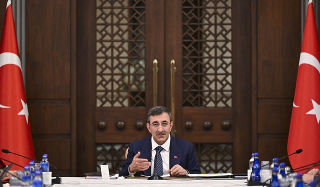Yeni anayasa için ilk görüşme yarın yapılacak