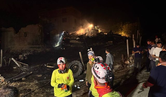 Sakarya Geyve’de çıkan yangın iki mahalleye sıçradı!