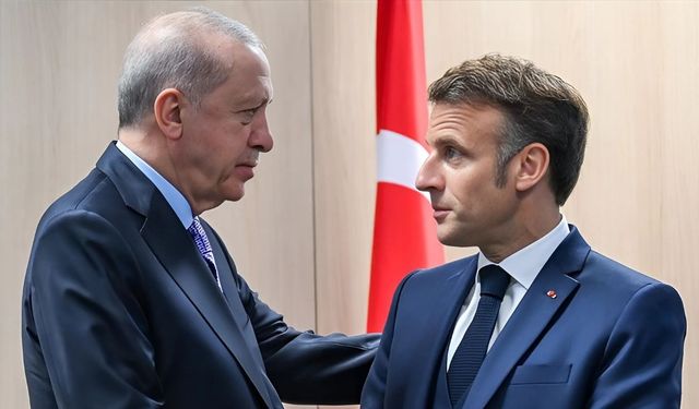 Erdoğan, Fransa Cumhurbaşkanı Macron ile telefonda görüştü