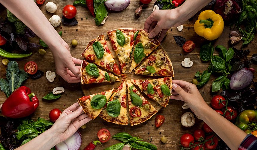 İtalyan Pizzasının Kökenleri ve Bölgelere Göre Çeşitleri