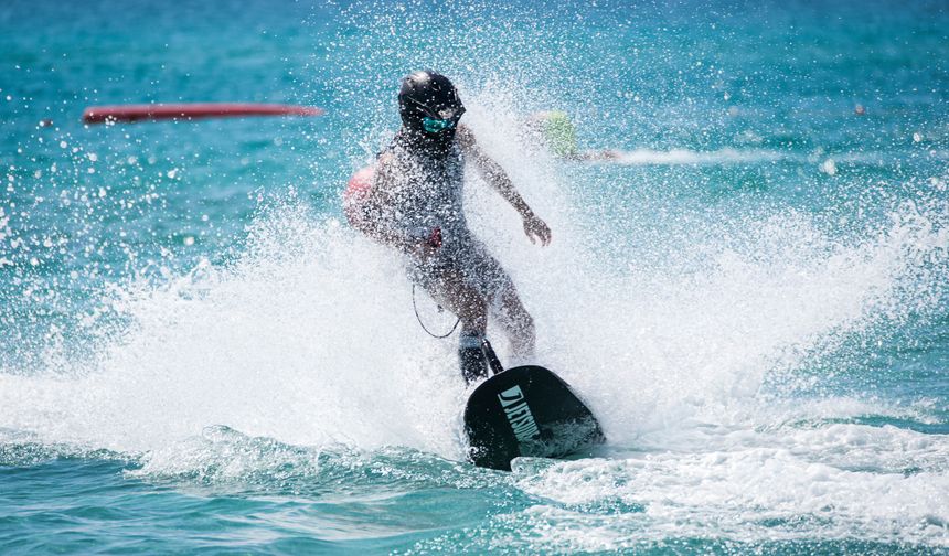 Çeşme’de Motosurf Dünya Şampiyonası heyecanı
