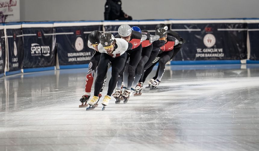 Türk ve Polonyalı patenciler olimpiyat için aynı pistte