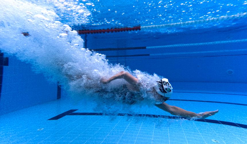 Milli yüzücü Melda Kolayca olimpiyat kotası peşinde