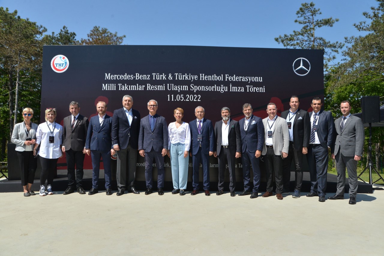 thumbnail_Mercedes-Benz Türk Türkiye Hentbol Federasyonunun resmi ulaşım sponsoru oldu_04